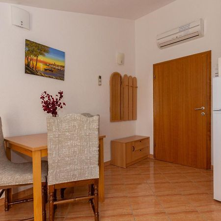 Apartments Dalmata 비오그라드나모루 외부 사진