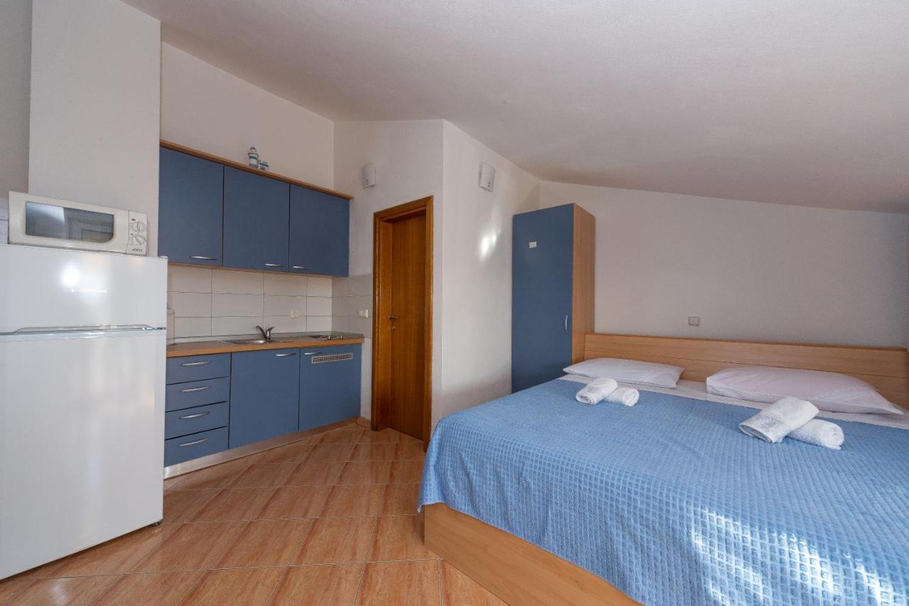 Apartments Dalmata 비오그라드나모루 외부 사진